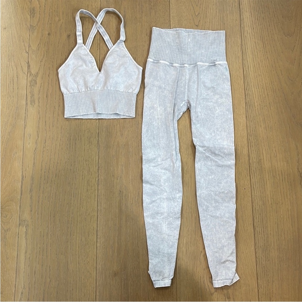 Gray High-Waisted Seamless Leggings